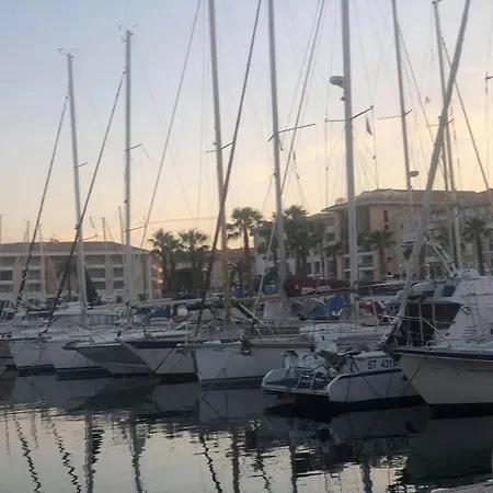 Super With Great Views Appartamento Saint-Raphaël